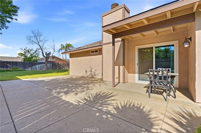 924 Greenwood, Hanford, CA 93230