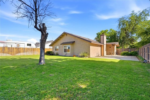 924 Greenwood, Hanford, CA 93230
