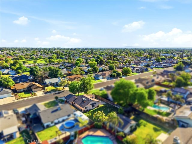 924 Greenwood, Hanford, CA 93230