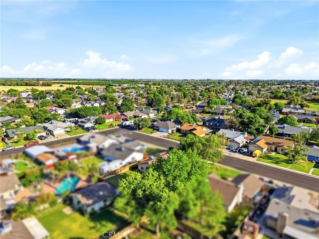 924 Greenwood, Hanford, CA 93230