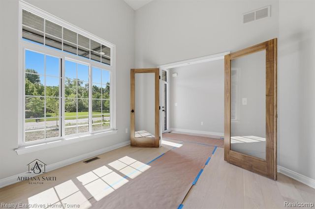 50540 Mistwood Drive, Macomb, MI 48042