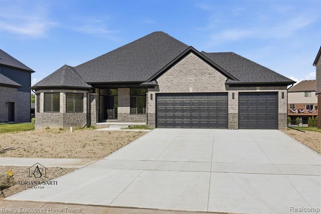50540 Mistwood Drive, Macomb, MI 48042