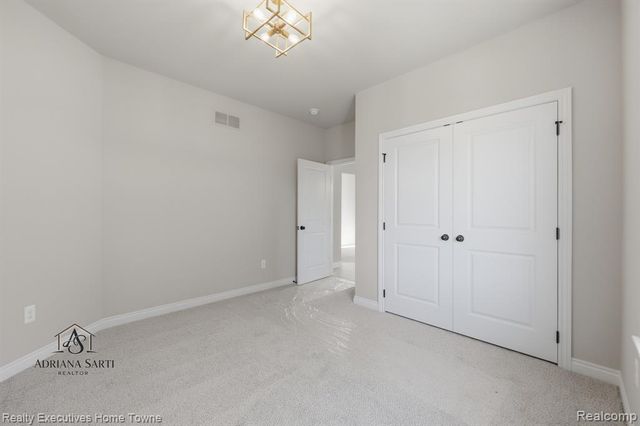 50540 Mistwood Drive, Macomb, MI 48042