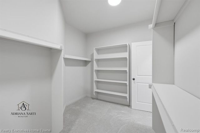 50540 Mistwood Drive, Macomb, MI 48042