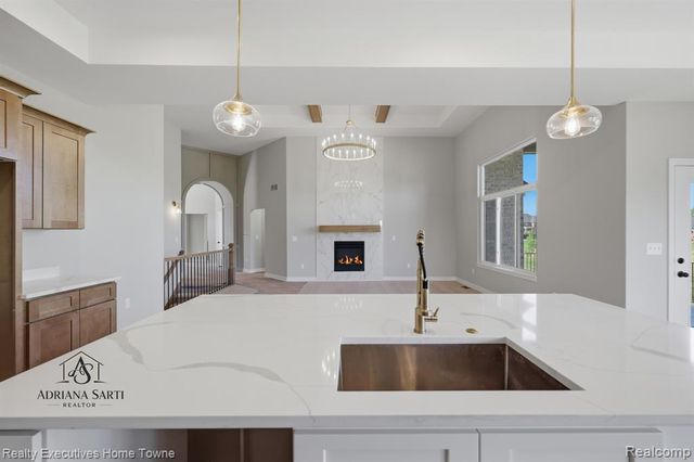50540 Mistwood Drive, Macomb, MI 48042