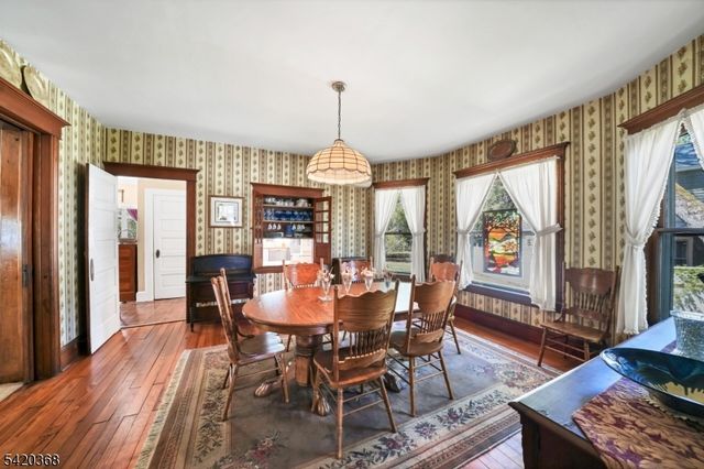 45 Main St, Califon Boro, NJ 07830