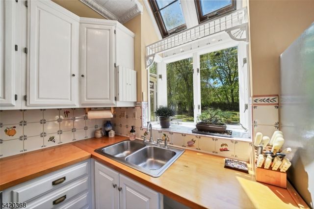 45 Main St, Califon Boro, NJ 07830