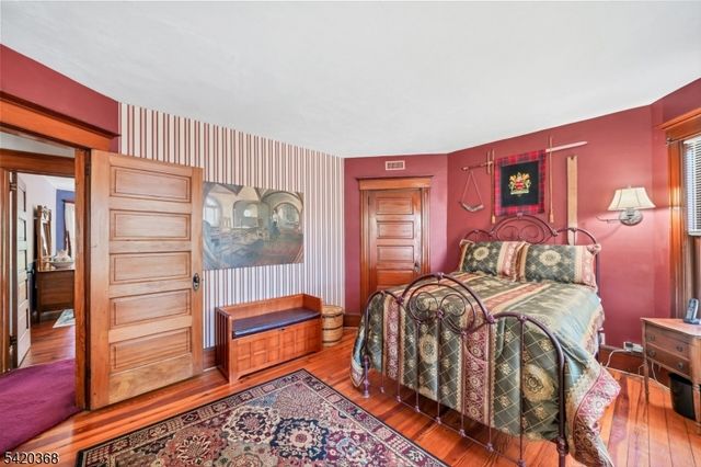 45 Main St, Califon Boro, NJ 07830