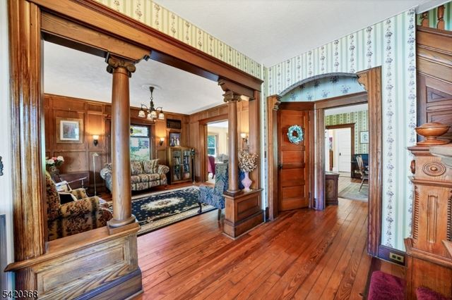 45 Main St, Califon Boro, NJ 07830