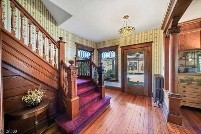 45 Main St, Califon Boro, NJ 07830