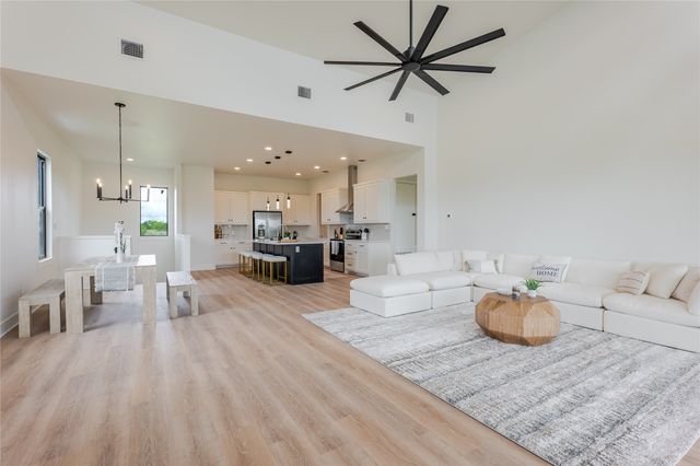 4064 Hells Gate Loop, Strawn, TX 76475