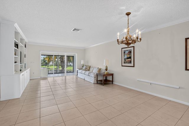 9287 VISTA DEL LAGO 13 D, Boca Raton, FL 33428