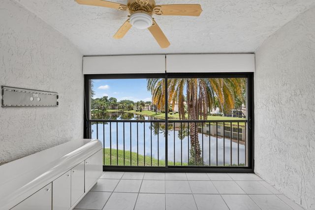 9287 VISTA DEL LAGO 13 D, Boca Raton, FL 33428