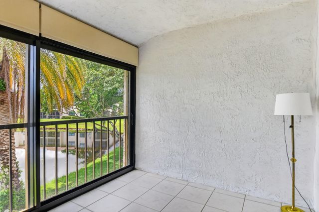 9287 VISTA DEL LAGO 13 D, Boca Raton, FL 33428