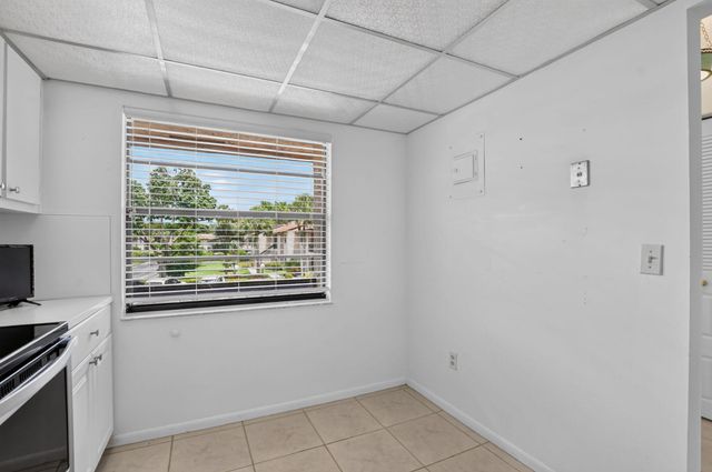 9287 VISTA DEL LAGO 13 D, Boca Raton, FL 33428