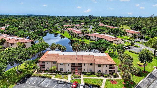 9287 VISTA DEL LAGO 13 D, Boca Raton, FL 33428