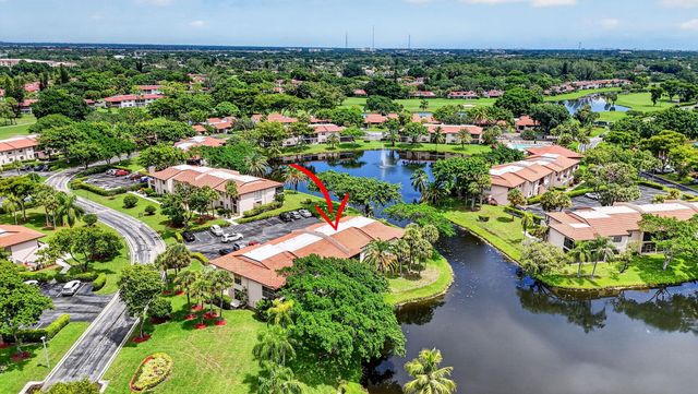 9287 VISTA DEL LAGO 13 D, Boca Raton, FL 33428