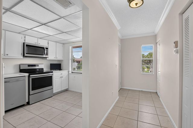 9287 VISTA DEL LAGO 13 D, Boca Raton, FL 33428