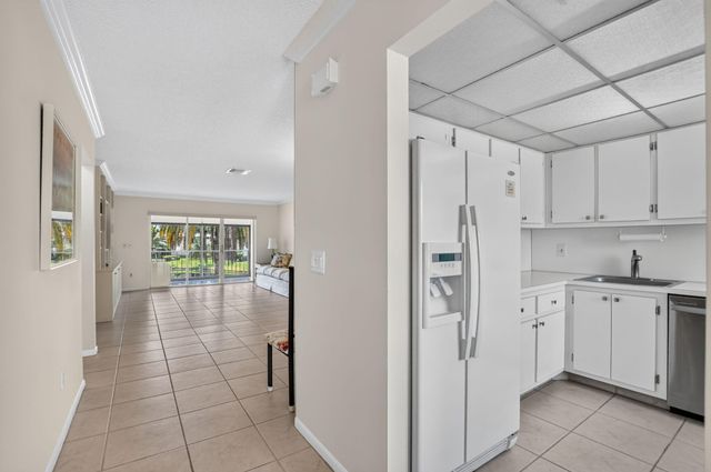 9287 VISTA DEL LAGO 13 D, Boca Raton, FL 33428