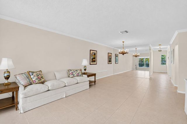 9287 VISTA DEL LAGO 13 D, Boca Raton, FL 33428