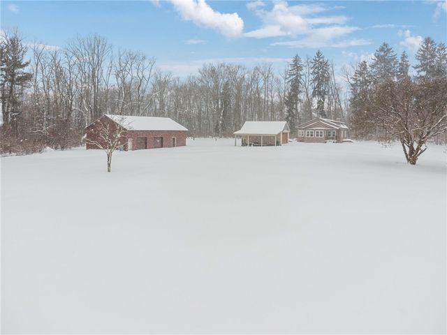 460 Beaver Run Road, Washington Twp, PA 15613