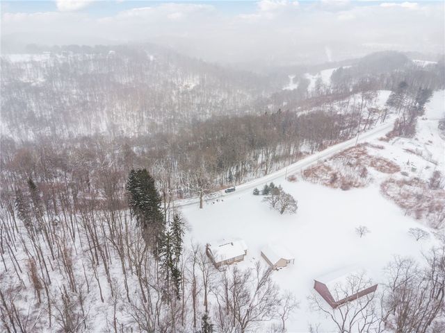 460 Beaver Run Road, Washington Twp, PA 15613