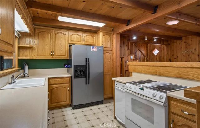 5744 Heath Creek, Wrightwood, CA 92397