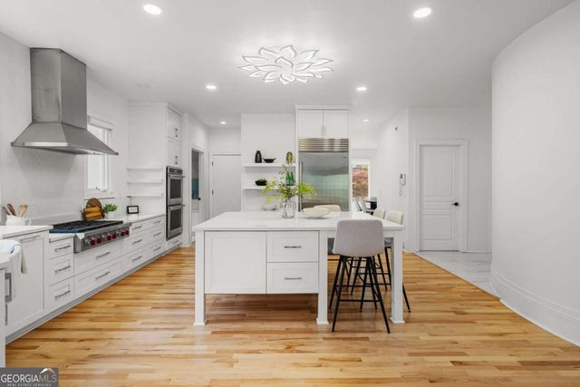 4 Vale Close NE, Atlanta, GA 30324