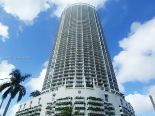 1750 N Bayshore Drive 2909, Miami, FL 33132