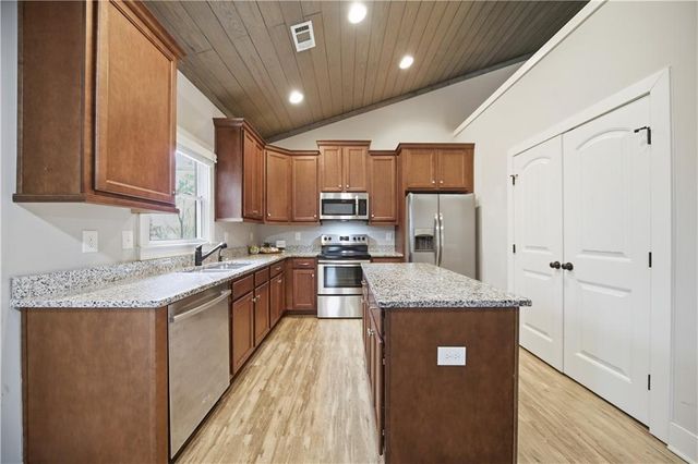 294 Town Creek Road, Talking Rock, GA 30175