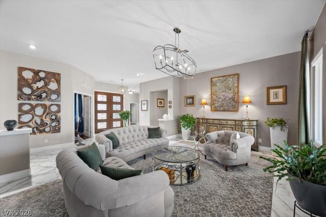 1516 Castle Wall Street, Las Vegas, NV 89117