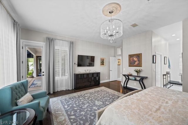1516 Castle Wall Street, Las Vegas, NV 89117