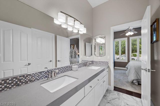 1516 Castle Wall Street, Las Vegas, NV 89117