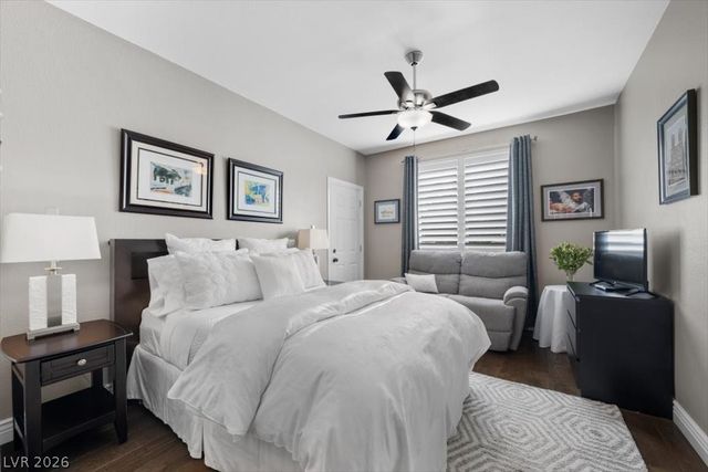 1516 Castle Wall Street, Las Vegas, NV 89117