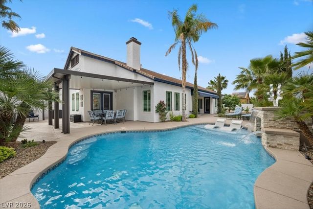 1516 Castle Wall Street, Las Vegas, NV 89117