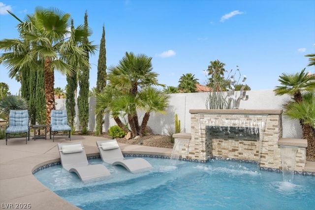 1516 Castle Wall Street, Las Vegas, NV 89117