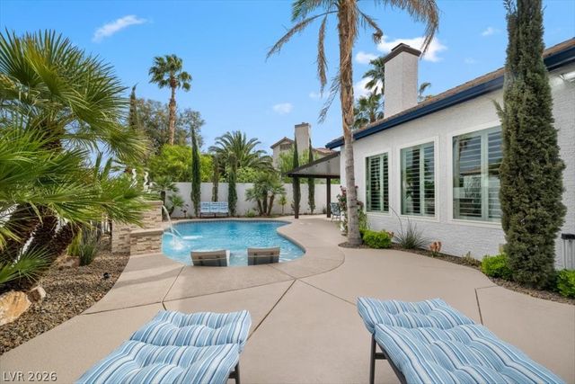 1516 Castle Wall Street, Las Vegas, NV 89117