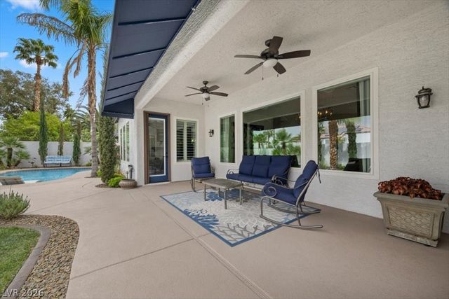 1516 Castle Wall Street, Las Vegas, NV 89117