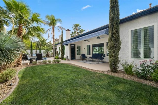 1516 Castle Wall Street, Las Vegas, NV 89117