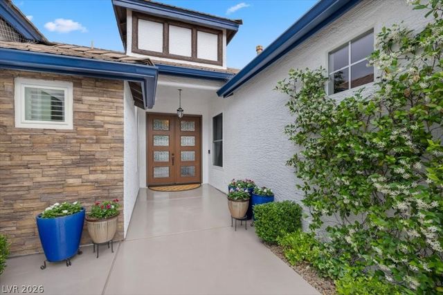 1516 Castle Wall Street, Las Vegas, NV 89117