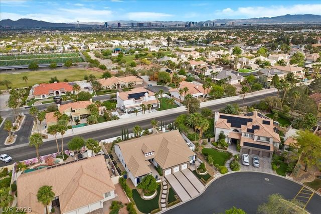 1516 Castle Wall Street, Las Vegas, NV 89117