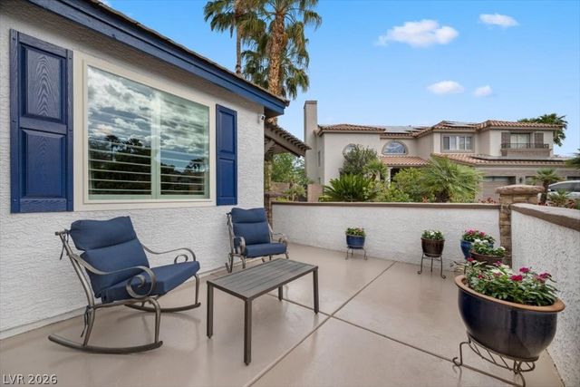 1516 Castle Wall Street, Las Vegas, NV 89117