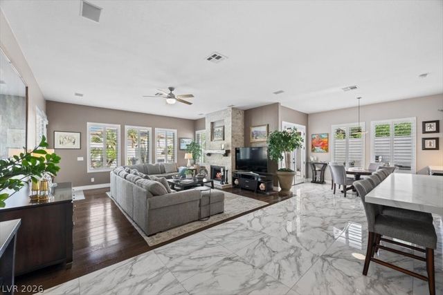 1516 Castle Wall Street, Las Vegas, NV 89117