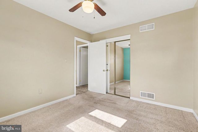 39 SHIRLEY DR, Middletown, PA 17057