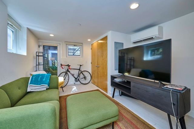 13 Clary Street 13, Cambridge, MA 02139