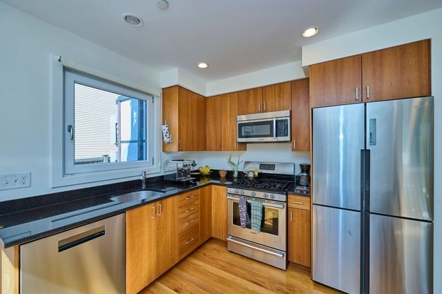 13 Clary Street 13, Cambridge, MA 02139