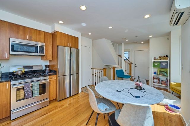 13 Clary Street 13, Cambridge, MA 02139