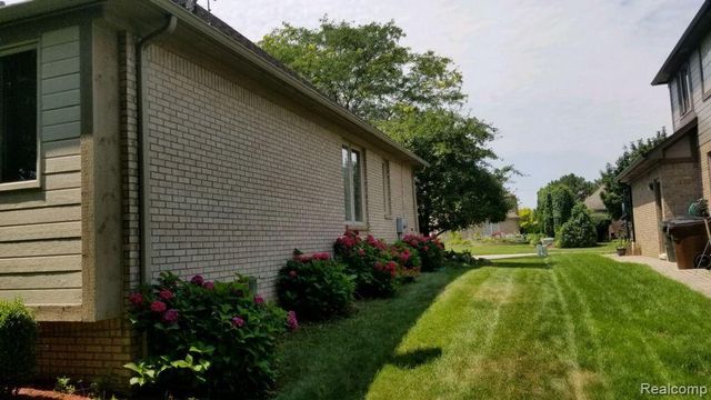 48280 Elmwood Drive, Shelby Twp, MI 48315
