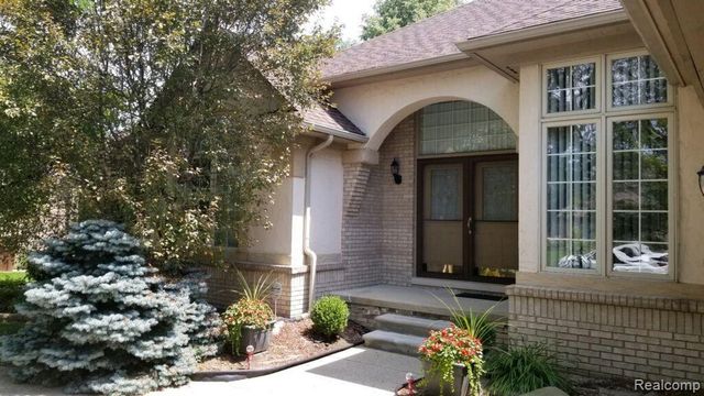 48280 Elmwood Drive, Shelby Twp, MI 48315