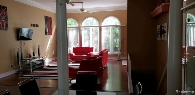 48280 Elmwood Drive, Shelby Twp, MI 48315